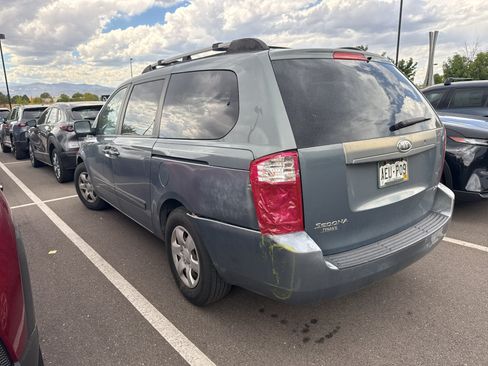 Used 2008 Kia Sedona LX FWD image 4