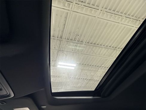 Used 2019 Chevrolet Silverado 1500 High Country w/ Trailer Camera Package image 19