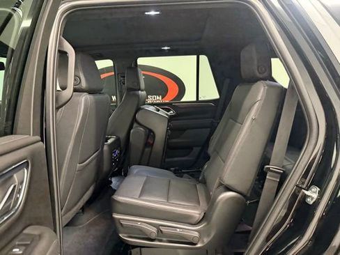 Used 2023 Chevrolet Tahoe LT w/ LT Signature Plus Package image 16