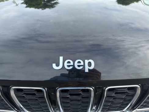 Used 2024 Jeep Grand Cherokee Limited 4xe AWD/4WD image 28