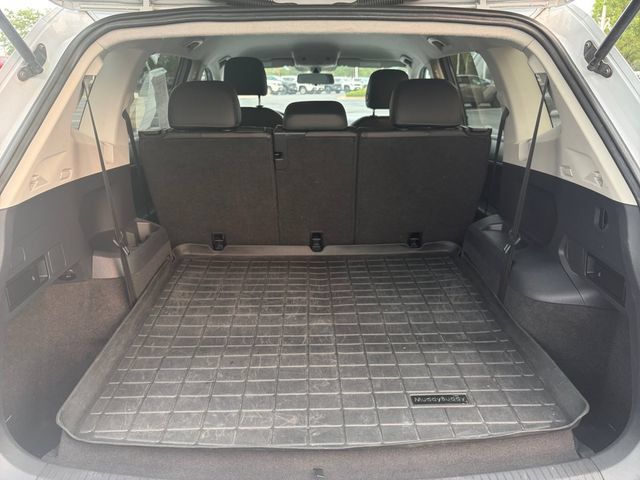 Used 2018 Volkswagen Tiguan SE FWD image 32