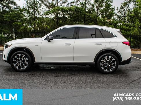Used 2025 Mercedes-Benz GLC 350e 4MATIC image 6