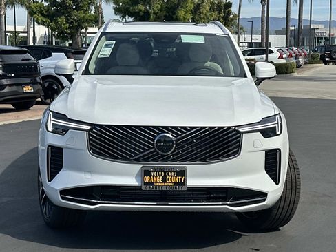 New 2026 Volvo XC90 T8 Ultra w/ Protection Package Premier image 2