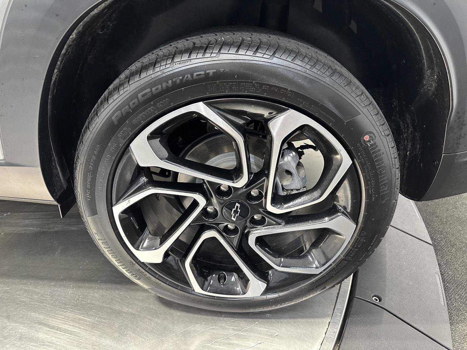 Used 2024 Chevrolet Trax RS FWD image 10