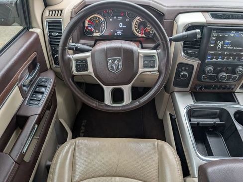 Used 2018 RAM 3500 Laramie AWD/4WD image 8