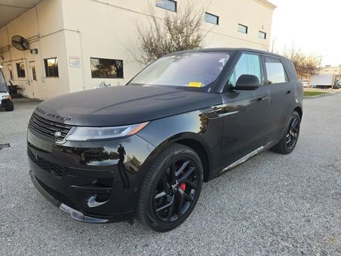 Used 2023 Land Rover Range Rover Sport SE Dynamic image 1