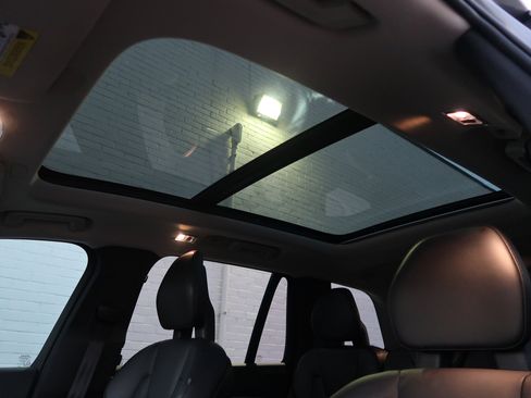 Used 2020 Volvo XC90 T5 Momentum image 29