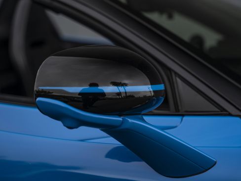Used 2026 McLaren 750S Spider RWD image 16