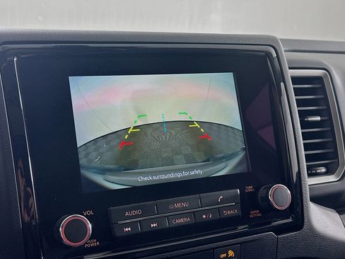 Used 2024 Nissan Frontier SL w/ Technology Package image 22