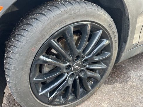 Used 2019 MINI Cooper Clubman S image 2