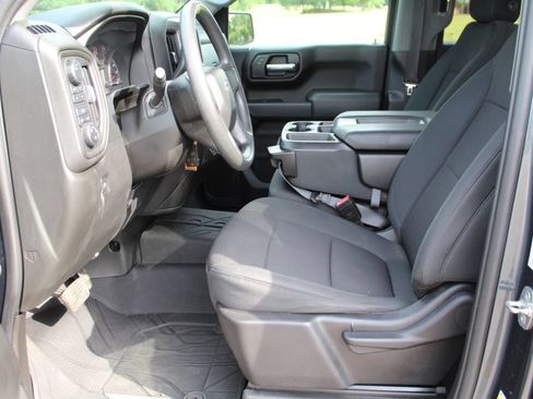 Used 2021 Chevrolet Silverado 1500 Custom Trail Boss AWD/4WD image 11