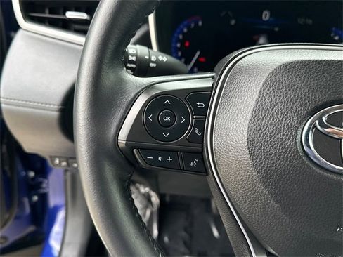 Certified 2022 Toyota Corolla Cross XLE image 26