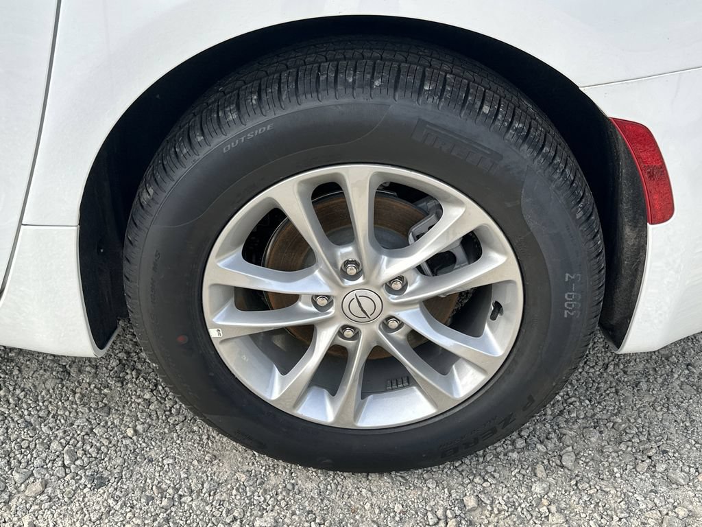 New 2026 Chrysler Pacifica Select FWD image 18
