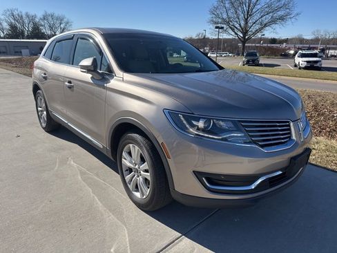 Used 2018 Lincoln MKX Premiere image 4