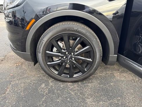 Certified 2023 Lincoln Nautilus Reserve w/ Monochromatic Package image 31