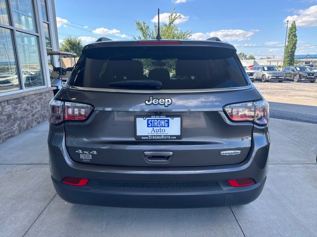 Used 2021 Jeep Compass Latitude w/ Sun and Sound Group AWD/4WD image 4