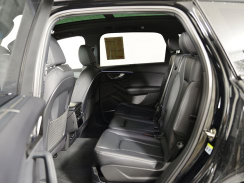 New 2026 Audi Q7 3.0T Premium Plus AWD/4WD image 12