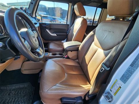 Used 2017 Jeep Wrangler Unlimited Sahara w/ Dual Top Group image 17
