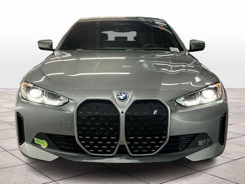 Used 2023 BMW i4 eDrive40 image 3