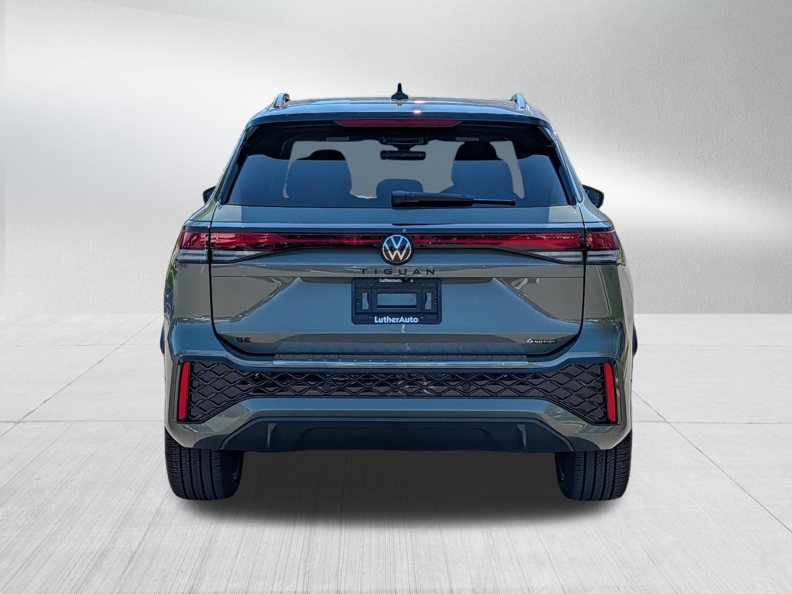 Certified 2026 Volkswagen Tiguan SE R-Line AWD/4WD image 6