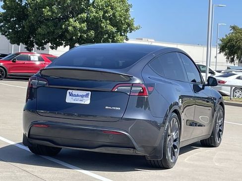 Used 2024 Tesla Model Y Performance AWD/4WD image 4