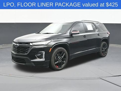 Used 2023 Chevrolet Traverse Premier w/ Redline Edition AWD/4WD image 3