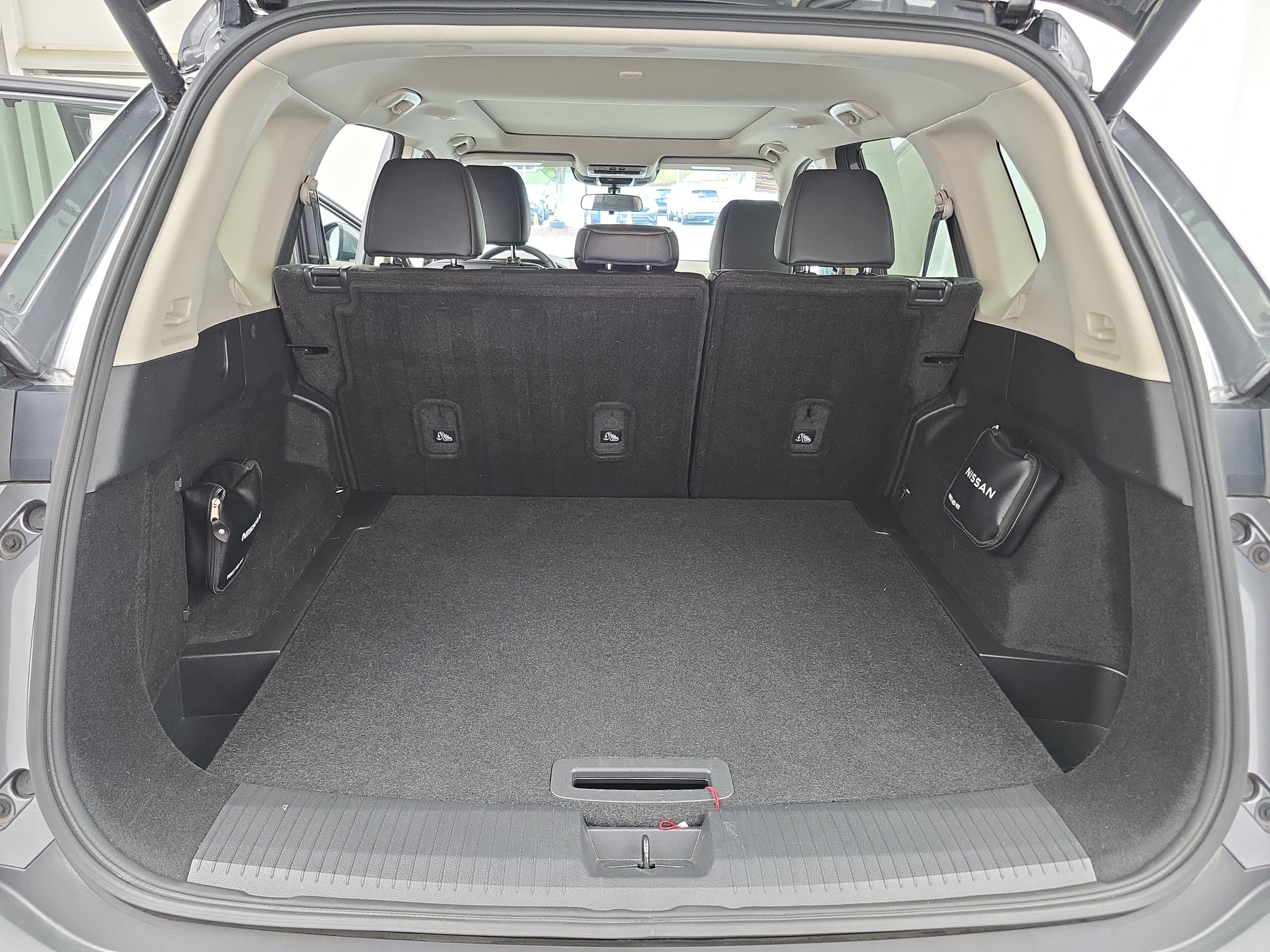Certified 2023 Nissan Rogue SV w/ SV Premium B Package AWD/4WD image 12
