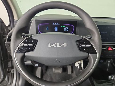 Certified 2024 Kia Niro LX FWD image 20