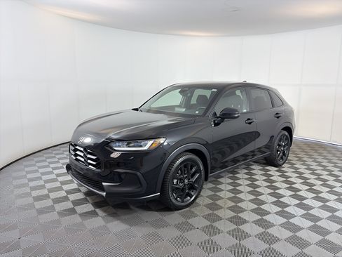 Used 2024 Honda HR-V Sport image 2