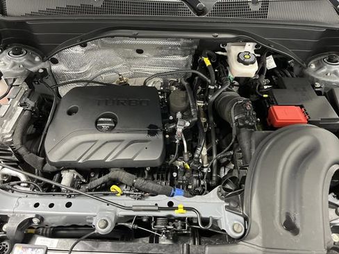 Used 2024 Chevrolet TrailBlazer RS w/ Convenience Package image 37