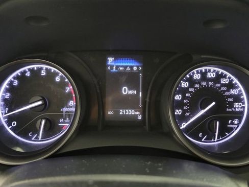 Used 2023 Toyota Camry SE image 20