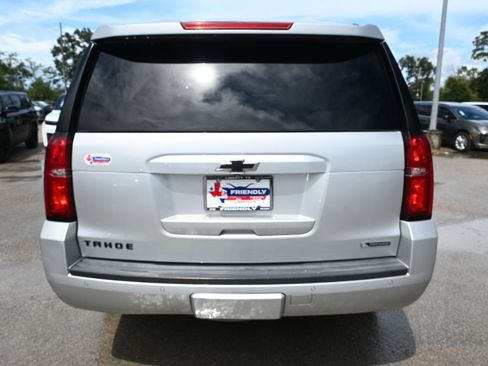Used 2018 Chevrolet Tahoe Premier AWD/4WD image 3
