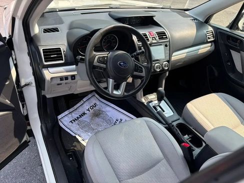 Used 2017 Subaru Forester 2.5i Premium AWD/4WD image 2