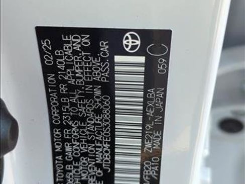 Certified 2025 Toyota Corolla LE image 28