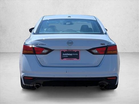 Used 2024 Nissan Altima 2.5 SR FWD image 6