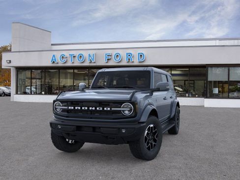 New 2025 Ford Bronco Outer Banks image 2