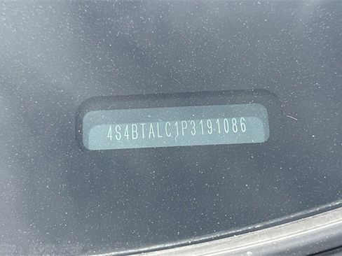 Used 2023 Subaru Outback Onyx Edition image 7