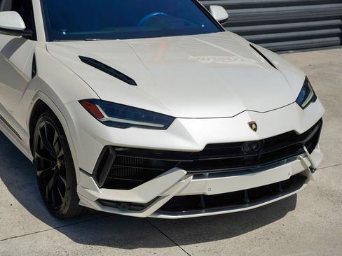 Used 2024 Lamborghini Urus S AWD/4WD image 4