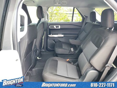 Certified 2024 Ford Explorer XLT AWD/4WD image 12