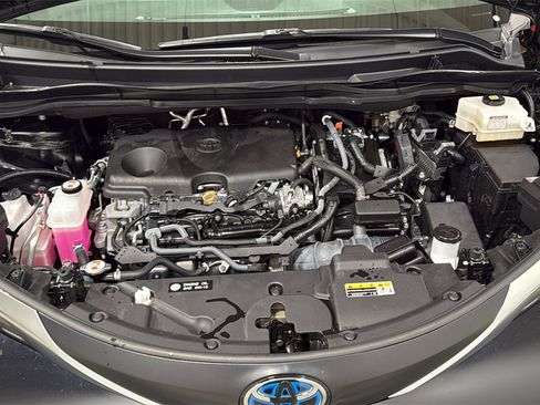 Used 2024 Toyota Sienna XLE image 26