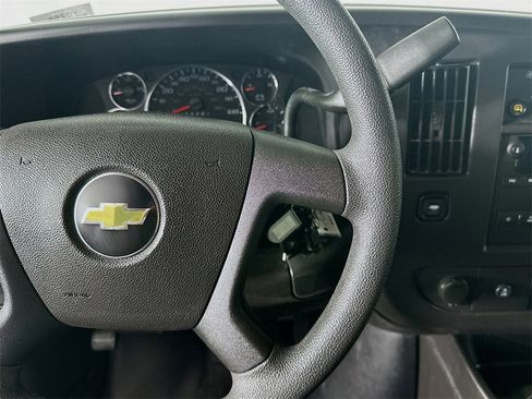 Used 2024 Chevrolet Express 2500 image 24