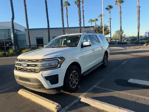 Used 2024 Ford Expedition Max XLT RWD image 1