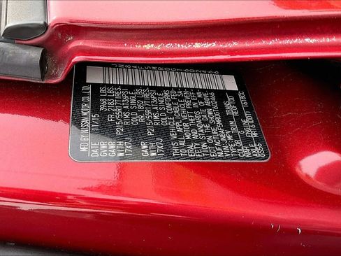 Used 2016 Nissan Juke S FWD image 5
