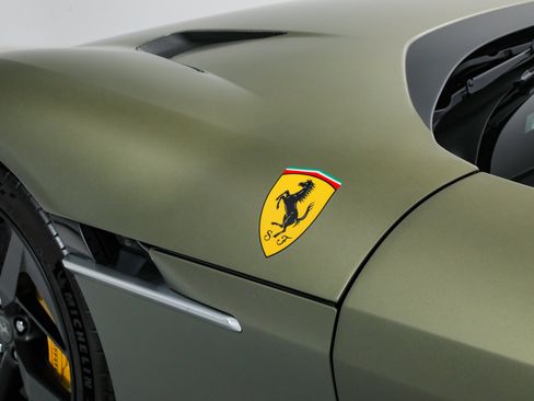 Certified 2025 Ferrari 12Cilindri image 19