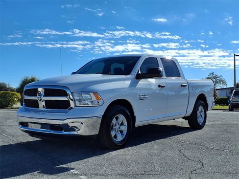 Used 2023 RAM 1500 Classic SLT w/ Trailer & Traction Group image 3