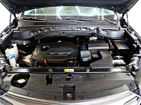 Used 2018 Hyundai Santa Fe Sport AWD/4WD image 4
