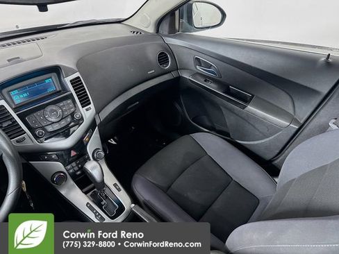 Used 2014 Chevrolet Cruze LT image 20
