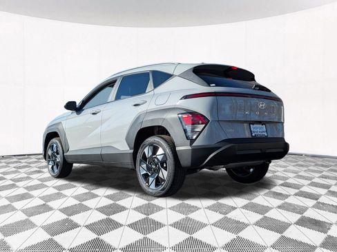 Used 2024 Hyundai Kona SEL image 11