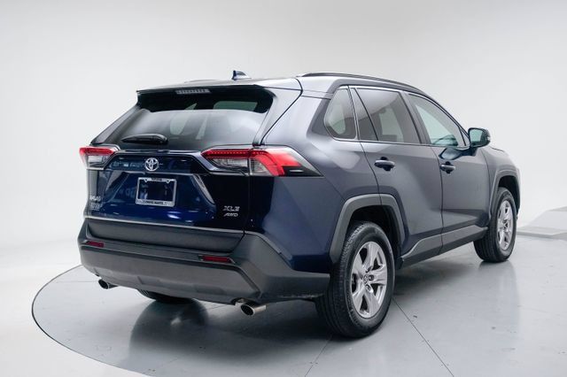Used 2025 Toyota RAV4 XLE AWD/4WD image 5