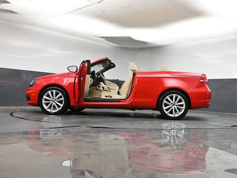 Used 2015 Volkswagen Eos Komfort FWD image 37